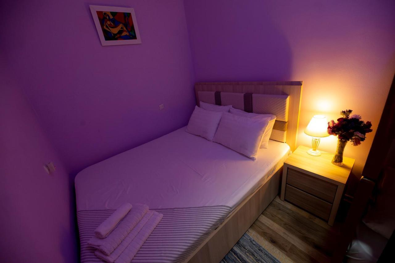Freedom Square Apartment Tbilisi Esterno foto